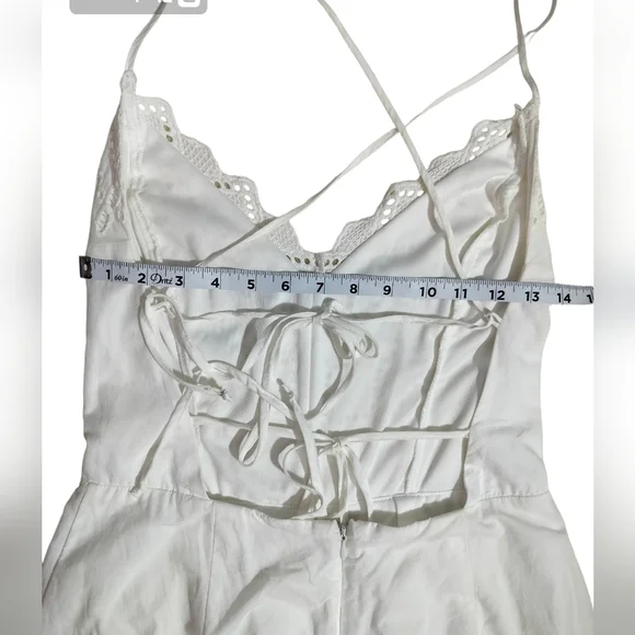 BP. White romper embroidered strappy back scalloped lace size M - Picture 10 of 14